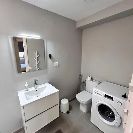 Sunandbed Atico Faro Appartement *